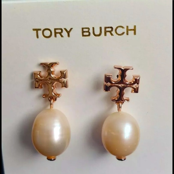 TORY BURCH DOUBLE T STUD GOLD PLATED. ELEGANT LOGO EARRINGS AND FAUX DROP PEARLS - Picture 1 of 7